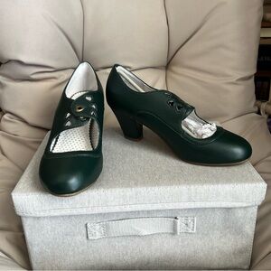 1920 T Strap Mary Jane Heels size 8.5